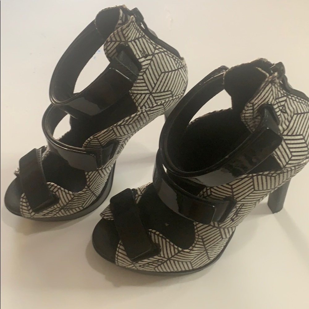 BCBGeneration Shoes - Picture 2 of 5